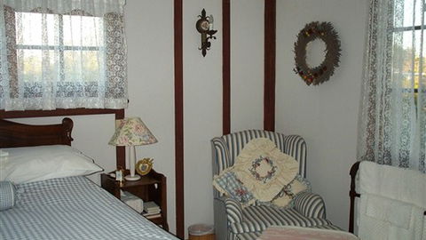 Briarswood Cottage Bed And Breakfast - Accommodation Australia 3