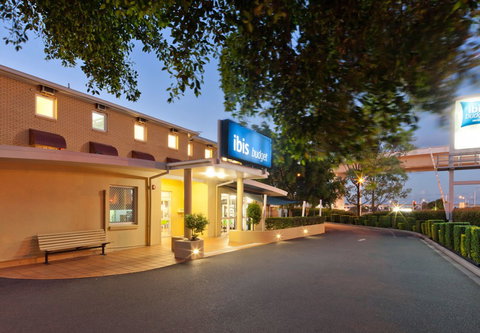Ibis Budget Hotel Brisbane Airport - Bed n Breakfasts 1