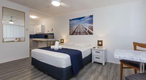 A'Montego Mermaid Beach Motel - Local Tourism 3