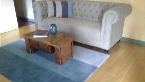 Blue House At Mountainside Wines - Accommodation Australia 0