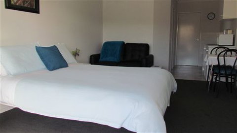 River Gardens Bed And Breakfast Farmstay - Accommodation Australia 3