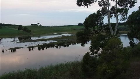 Curdievale Riverfront Lodge - Local Tourism 5