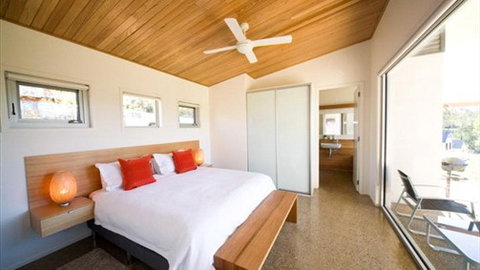 Aalborg Bright - Australia Shopping 1