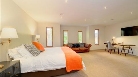 Newington Lake House - Accommodation Australia 0