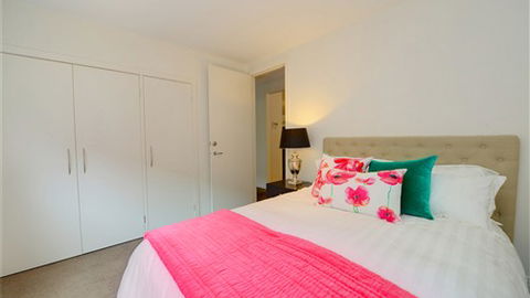 Newington Lake House - Accommodation Australia 1