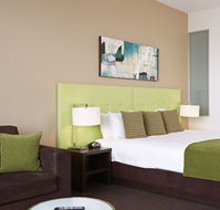 Mercure Melbourne Caroline Springs - Accommodation Australia