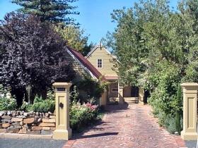 A Secret Treasure - Bed n Breakfasts 0