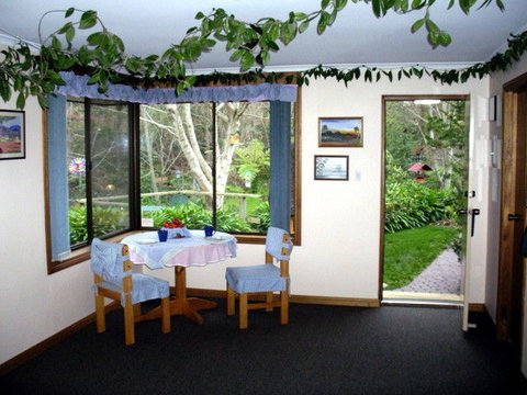 Adelaide Hills Bed & Breakfast Accommodation - Accommodation Australia 0