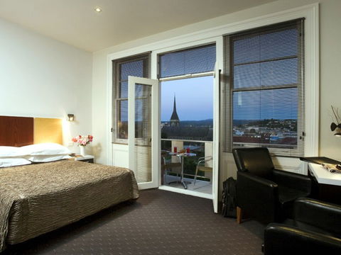 Auldington Hotel - Local Tourism 0
