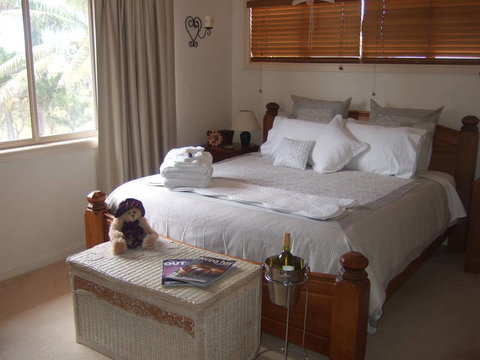Ayr Bed And Breakfast On McIntyre - Accommodation Australia 0