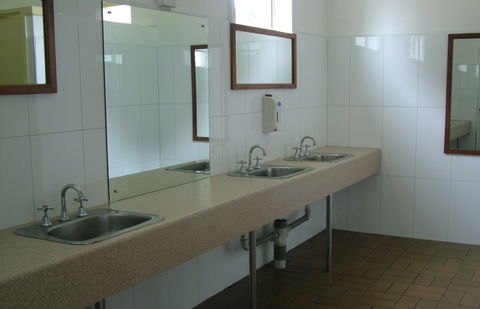 Beachport Caravan Park - Accommodation Australia 0