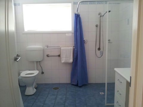 Beachport Caravan Park - Accommodation Australia 4