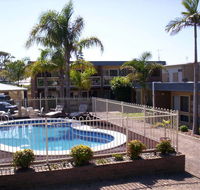 Chapman Court Holiday Units - Local Tourism
