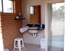 Charlton Travellers Rest Ensuite Caravan Park - Accommodation Australia 4