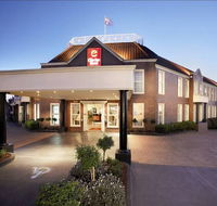 Canterbury International Hotel - Local Tourism
