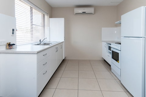 Comfort Inn & Suites Robertson Gardens - Accommodation Australia 3