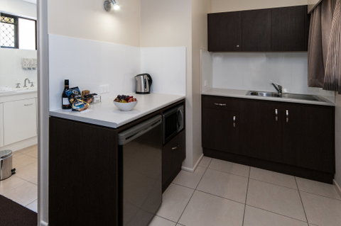 Comfort Inn & Suites Robertson Gardens - Accommodation Australia 7