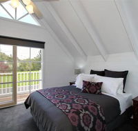 Creek Cottage Bed  Breakfast - Bed n Breakfasts
