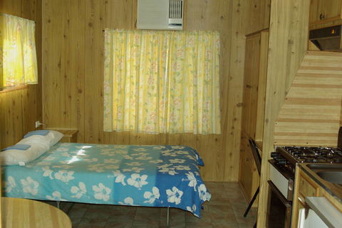 Crocodile Caravan  & Camping Park - Accommodation Australia 3