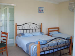 Beale's BedFish & Breakfast - Local Tourism 0
