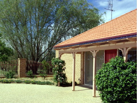 Fairways Bed & Breakfast At Jerilderie - Accommodation Australia 4