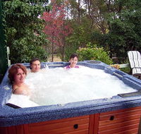 Falls Retreat Bed  Breakfast - Local Tourism