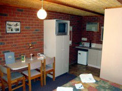 Foundry Palms Motel - Accommodation Australia 3