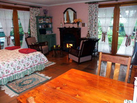 Gawler Churchhill Mews Bed & Breakfast - Accommodation Australia 0