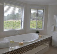 Ghost Riders Vineyard Lodge - Accommodation Australia