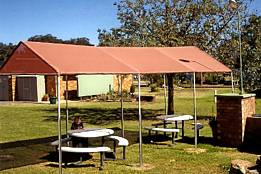 Griffith Caravan Village - Local Tourism 4