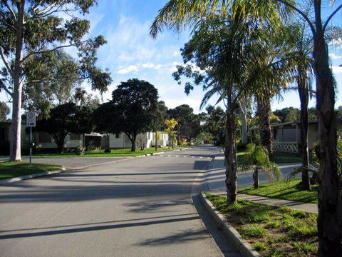 Highway 1 Caravan & Tourist Park - Accommodation Australia 4