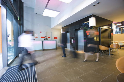 Ibis Sydney King Street Wharf - Accommodation Australia 3