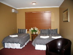 Kendenup Lodge And Cottages - Local Tourism 2