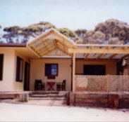 Lovering's Beach Houses - D'Estrees Bay - Accommodation Australia