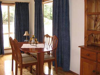 Macburn Self Contained Cottages, Dog Friendly - Accommodation Australia 1