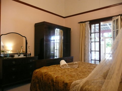 Netherby House - Australia Shopping 4