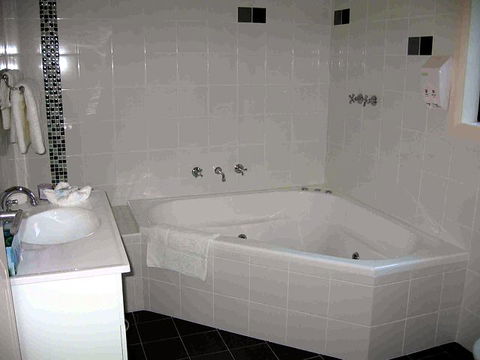 Pelicans Rest Shellharbour - Local Tourism 0