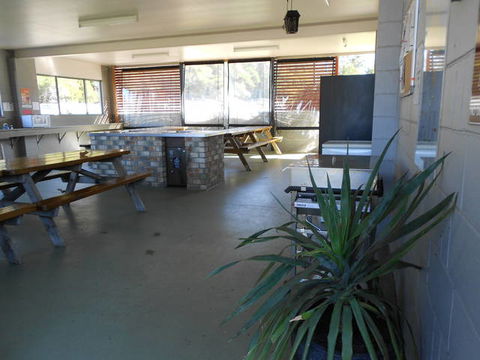 Sapphire Valley Caravan Park - Accommodation Australia 2