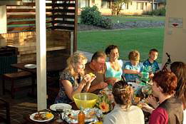 Seashells Beachfront Resort - Local Tourism 3