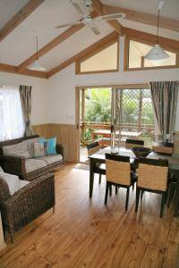 Seven Mile Beach Holiday Park - Local Tourism 3