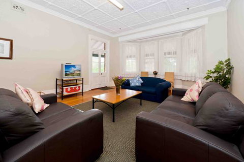 The Centre Bed & Breakfast - Accommodation Australia 0