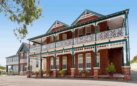 The Centre Bed & Breakfast - Accommodation Australia 4