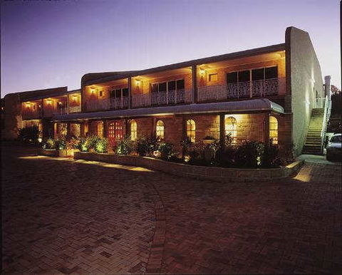 Hermitage Campbelltown - Accommodation Australia 1