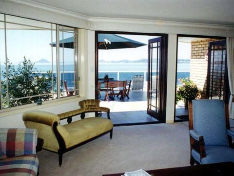 The Mitchells Waterfront Bed & Breakfast - Local Tourism 1