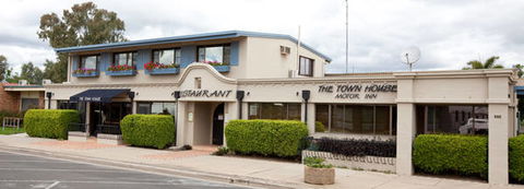The Town House Motor Inn - Sundowner Goondiwindi - Local Tourism 1