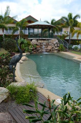 Tinaroo Lake Resort - Holiday Apartments - Accommodation Australia 2
