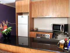 Waldorf Apartment Hotel Canberra - Accommodation Australia 3