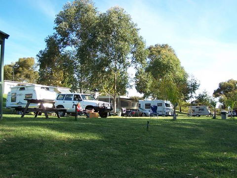 Weir Caravan Park Robinvale - Accommodation Australia 0