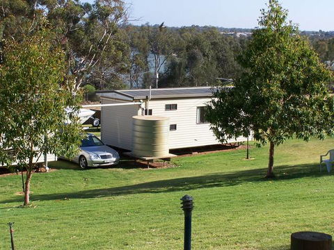 Weir Caravan Park Robinvale - Accommodation Australia 2