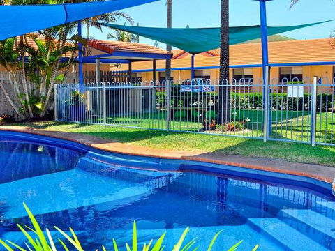 Yamba Twin Pines Motel - Local Tourism 5